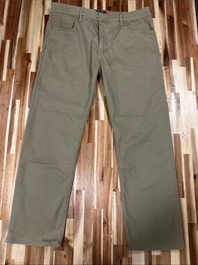 Dockers Men's Tan Chino Pants - Straight Leg 570